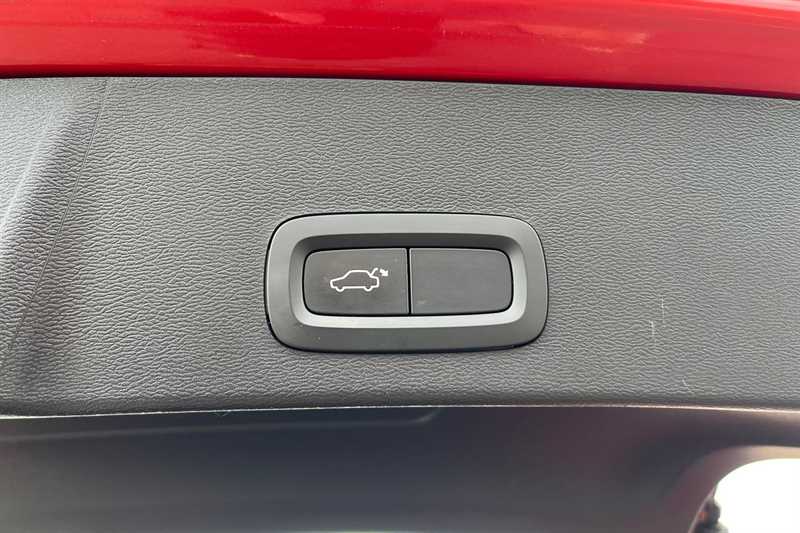 Used Volvo XC40 2018 for sale - 76503266: Photo 38