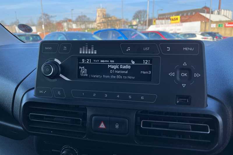 Used Vauxhall Combo Life 2022 for sale - 76463327: Photo 18