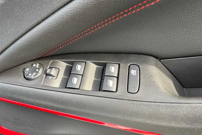 Used Vauxhall Crossland 2023 for sale - 76362478: Photo 16