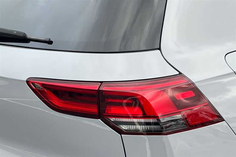 Used Volkswagen Golf 2022 for sale - 77700209: Photo 32