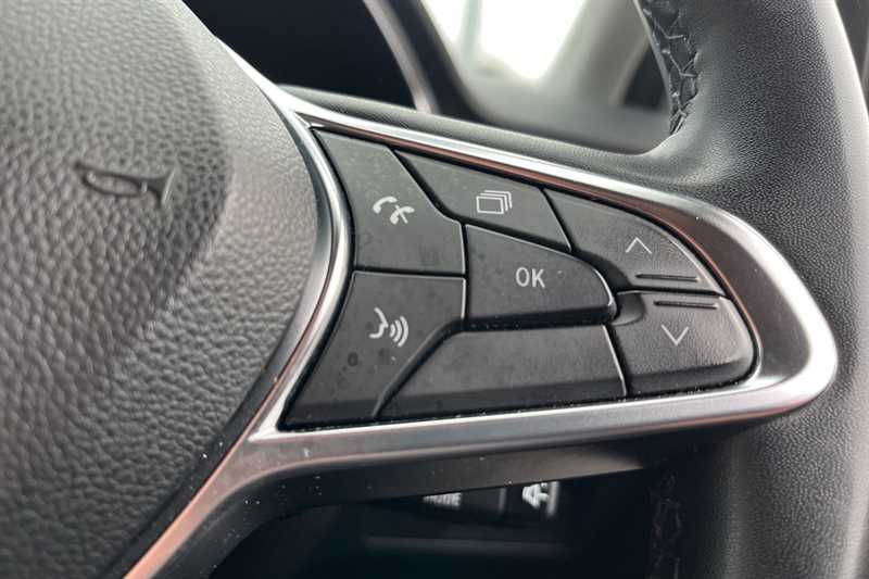 Used Renault Captur 2021 for sale - 77390529: Photo 22