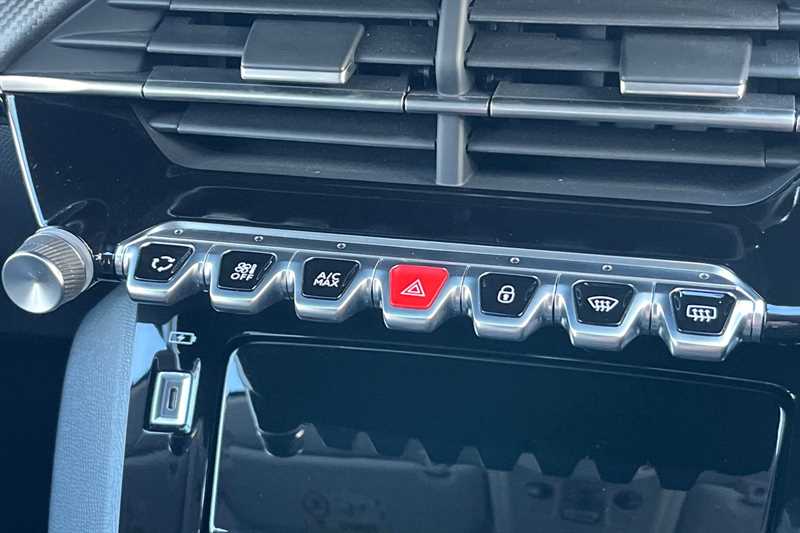 Used Peugeot 208 2023 for sale - 77485648: Photo 15