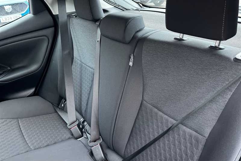 Used Toyota Yaris 2021 for sale - 77416604: Photo 24