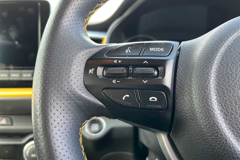 Used Kia Stonic 2023 for sale - 76956181: Photo 21