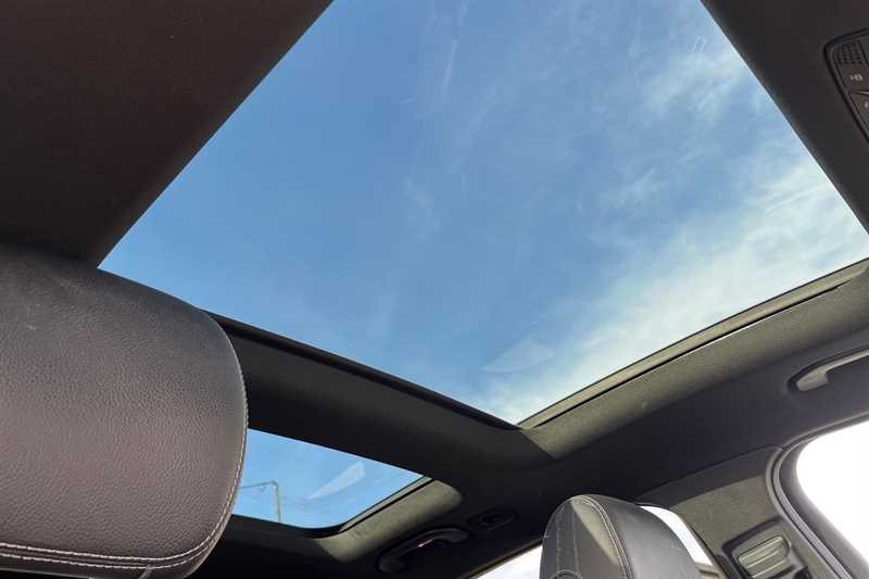 Used Mercedes-Benz GLC 2019 for sale - 77800564: Photo 39