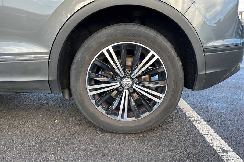 Used Volkswagen Tiguan 2018 for sale - 76805672: Photo 12