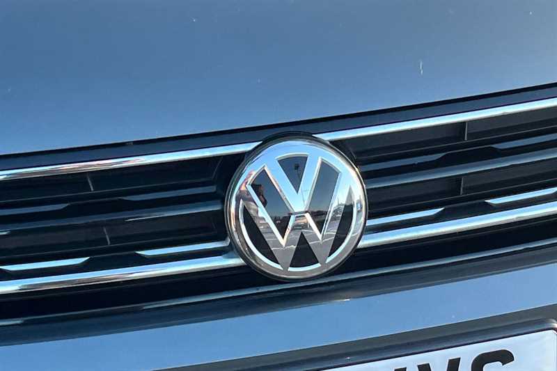 Used Volkswagen Tiguan 2018 for sale - 76805672: Photo 30