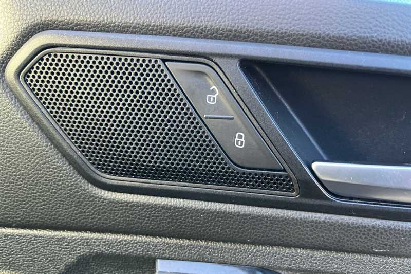 Used Volkswagen Tiguan 2018 for sale - 76805672: Photo 39