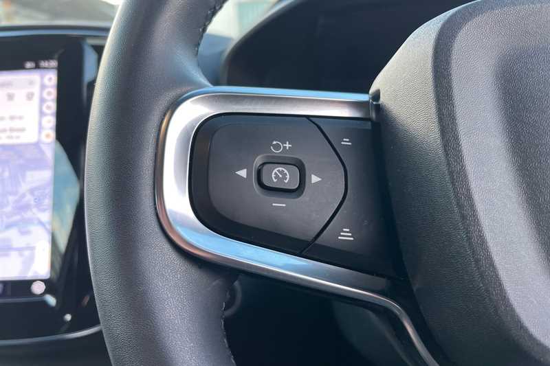 Used Volvo XC40 2022 for sale - 77415576: Photo 21