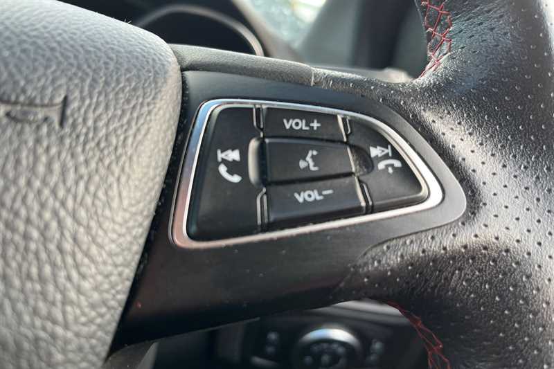 Used Ford Focus for sale - 76828843: Photo 22