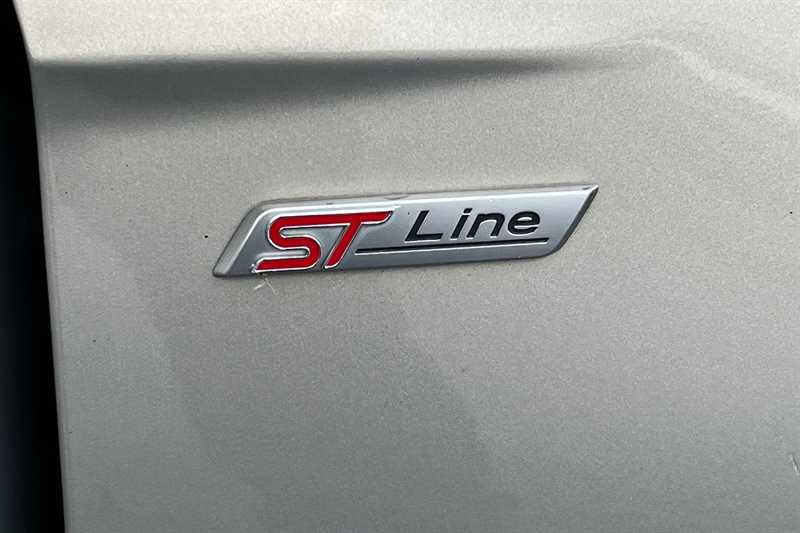 Used Ford Focus for sale - 76828843: Photo 40