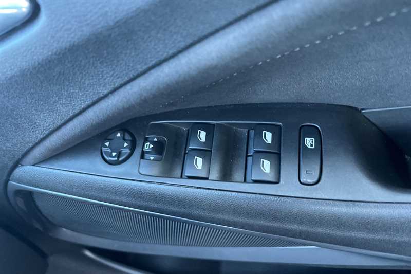 Used Vauxhall Crossland 2022 for sale - 76504111: Photo 16