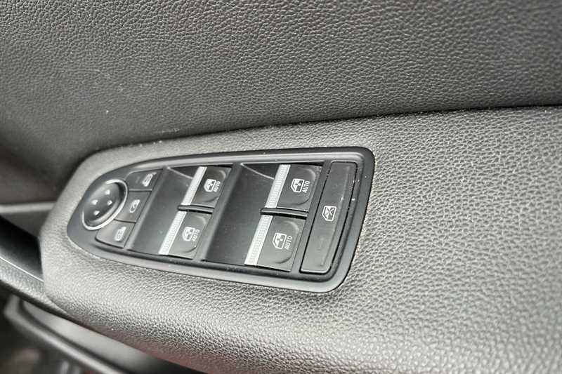 Used Renault Captur 2020 for sale - 76044721: Photo 16