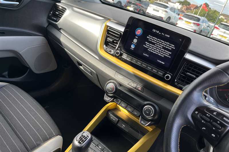 Used Kia Stonic 2023 for sale - 76529440: Photo 14