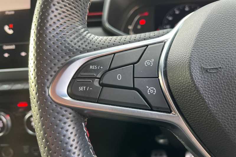 Used Renault Clio 2020 for sale - 76955689: Photo 21