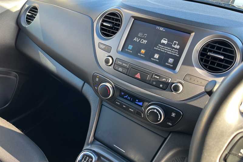 Used Hyundai i10 2018 for sale - 76943626: Photo 14