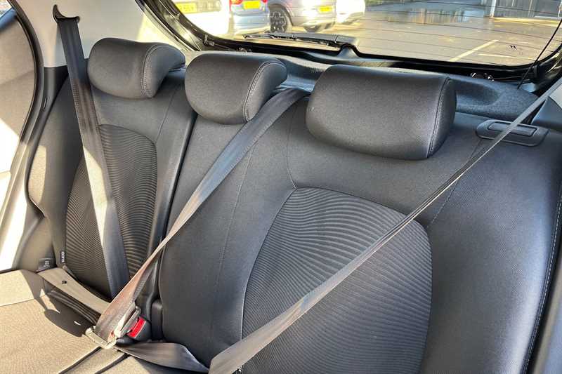 Used Hyundai i10 2018 for sale - 76943626: Photo 24