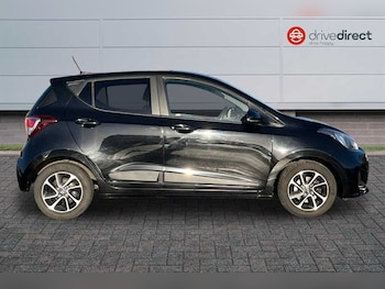 Used Hyundai i10 2018 for sale - 76943626: Photo