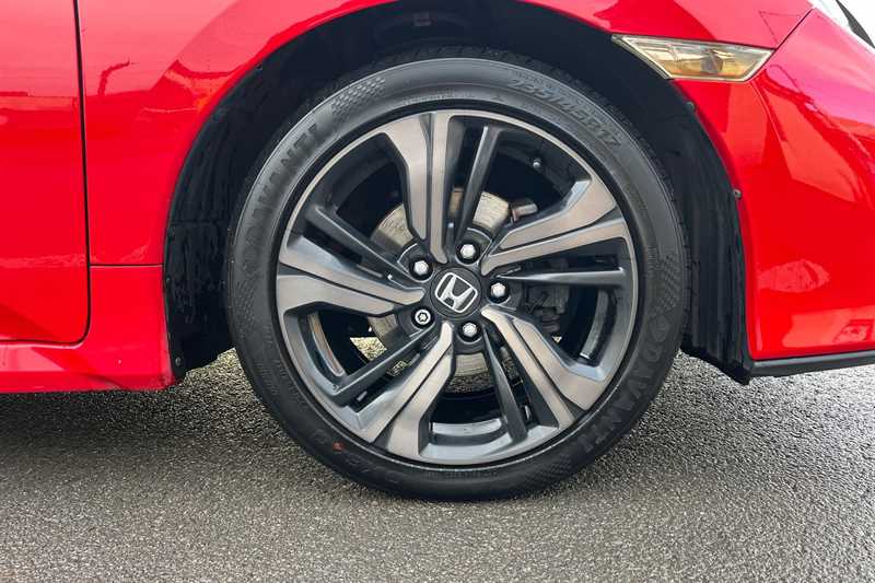 Used Honda Civic 2018 for sale - 76978131: Photo 10