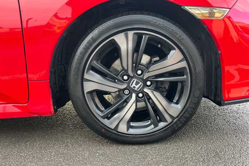 Used Honda Civic 2018 for sale - 76978131: Photo 12