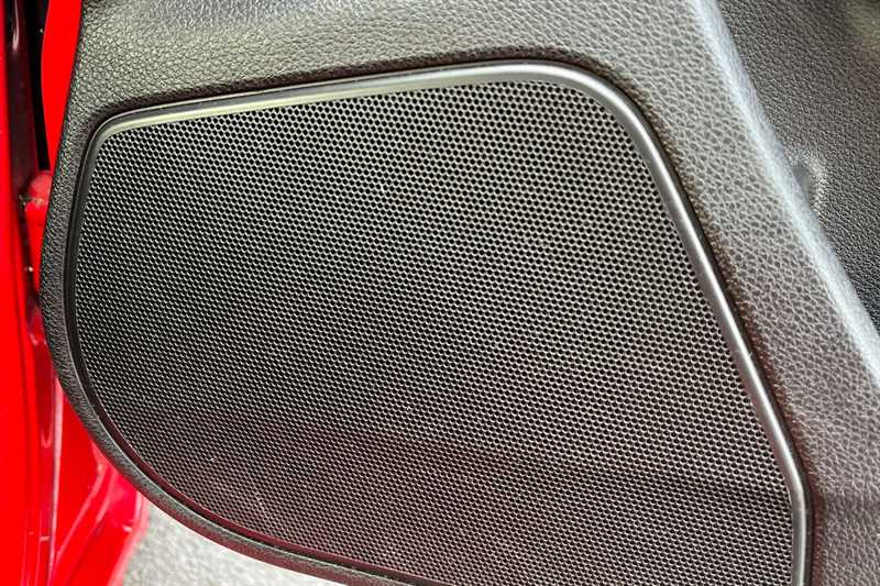 Used Honda Civic 2018 for sale - 76978131: Photo 27