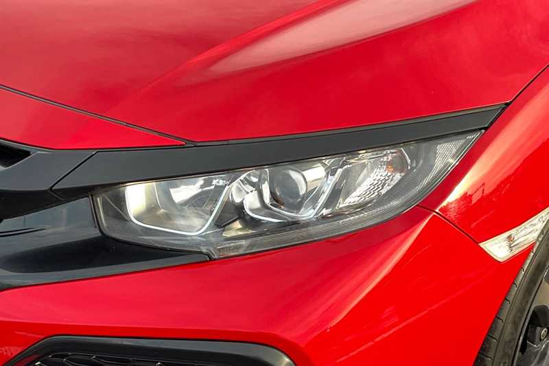 Used Honda Civic 2018 for sale - 76978131: Photo 29