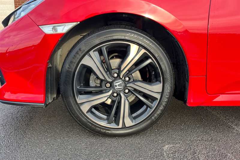 Used Honda Civic 2018 for sale - 76978131: Photo 9