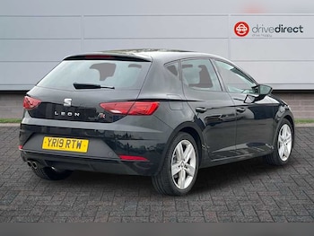 Used SEAT Leon 2019 for sale - 76448610: Photo