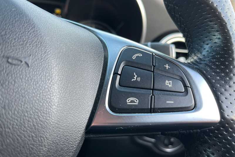 Used Mercedes-Benz GLC 2019 for sale - 77699384: Photo 22