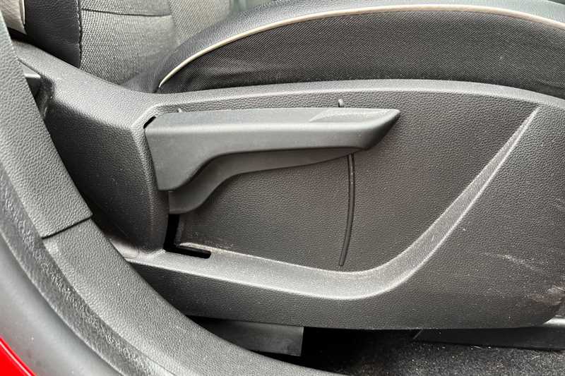 Used Renault Captur 2020 for sale - 76733104: Photo 26