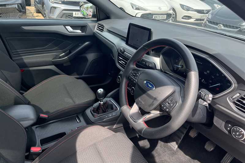 Used Ford Focus 2022 for sale - 76517472: Photo 14