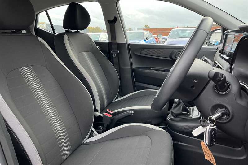 Used Hyundai i10 2024 for sale - 76516299: Photo 23