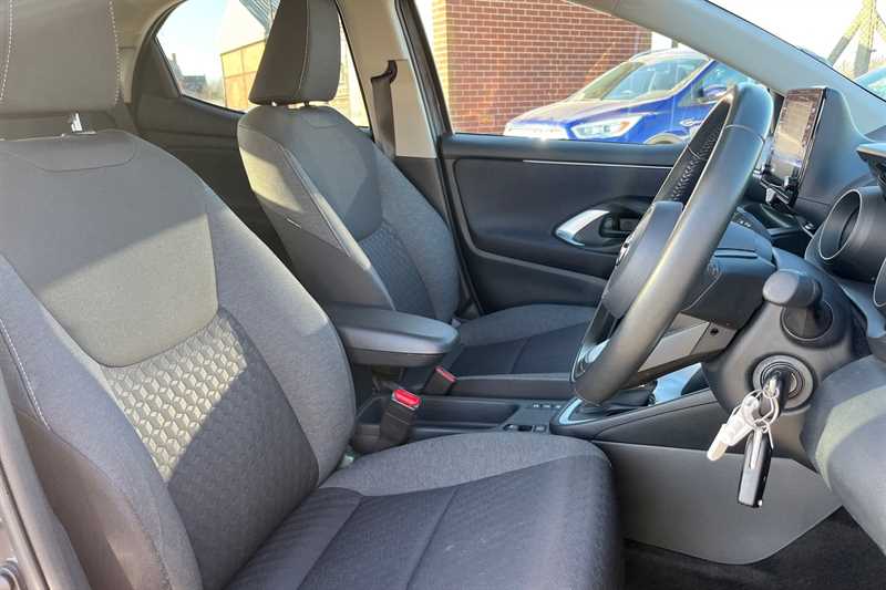 Used Toyota Yaris 2023 for sale - 78207442: Photo 24