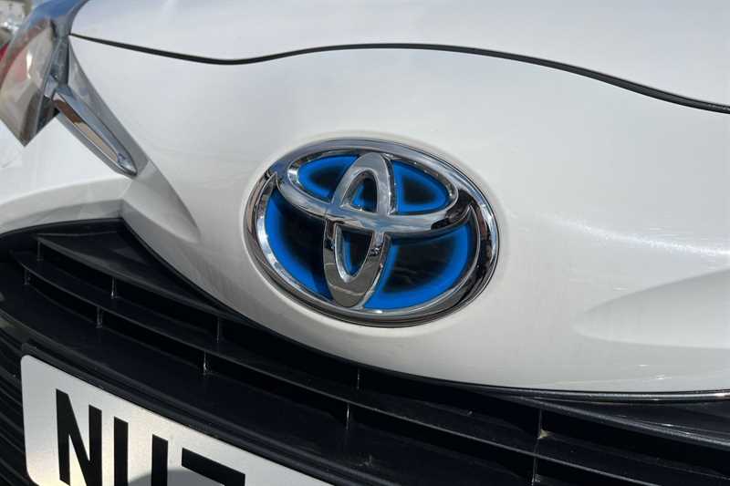 Used Toyota Yaris 2020 for sale - 78208280: Photo 30