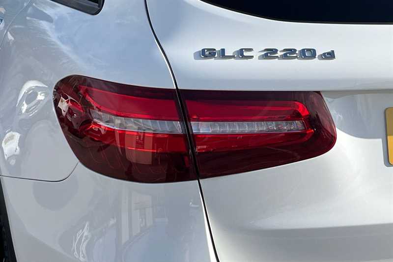 Used Mercedes-Benz GLC 2019 for sale - 77796084: Photo 31