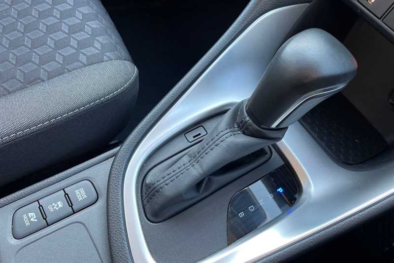 Used Toyota Yaris 2023 for sale - 77772720: Photo 15