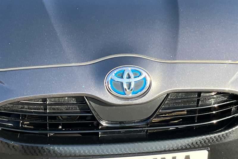 Used Toyota Yaris 2023 for sale - 77772720: Photo 30