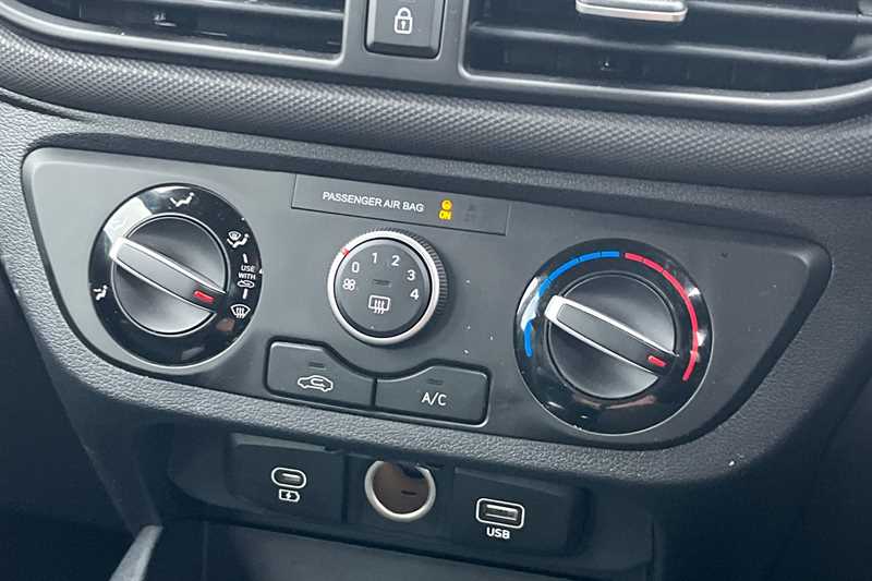 Used Hyundai i10 for sale - 77828107: Photo 15