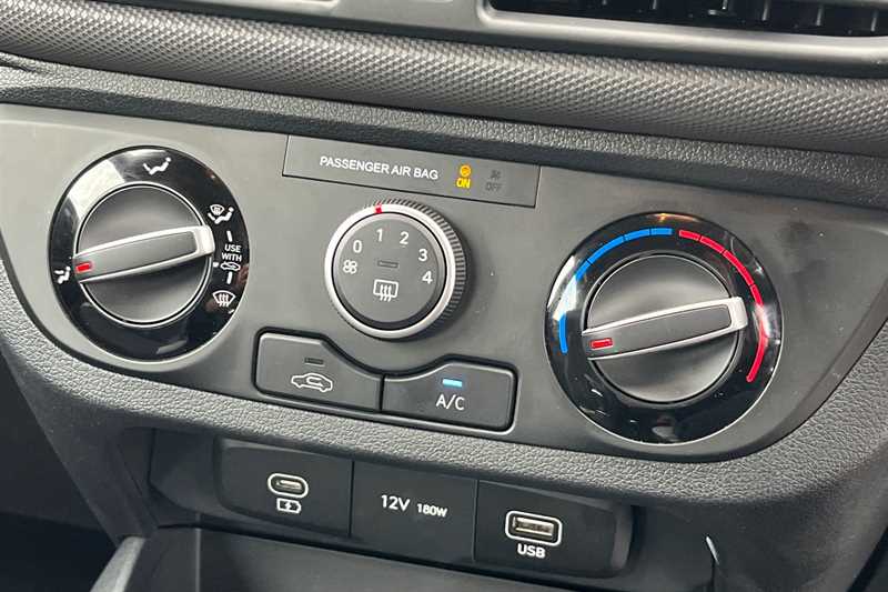 Used Hyundai i10 for sale - 76732683: Photo 15