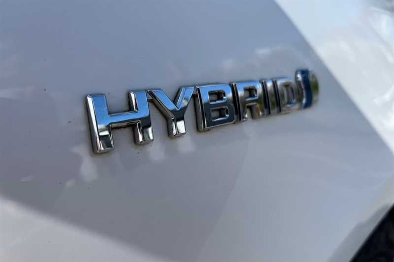 Used Toyota Yaris 2020 for sale - 78217436: Photo 37