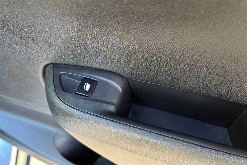 Used Vauxhall Crossland 2022 for sale - 76733257: Photo 38