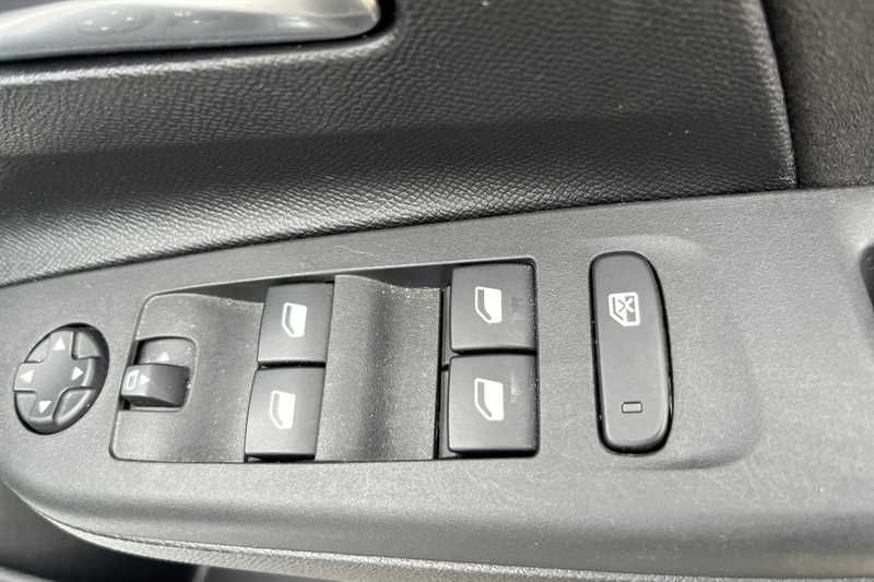 Used Vauxhall Corsa 2022 for sale - 76463094: Photo 16