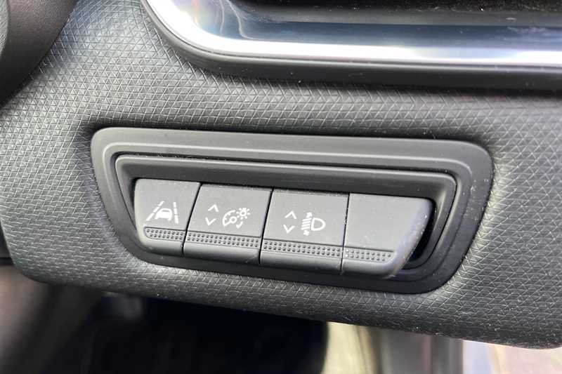 Used Renault Clio 2021 for sale - 78075768: Photo 38