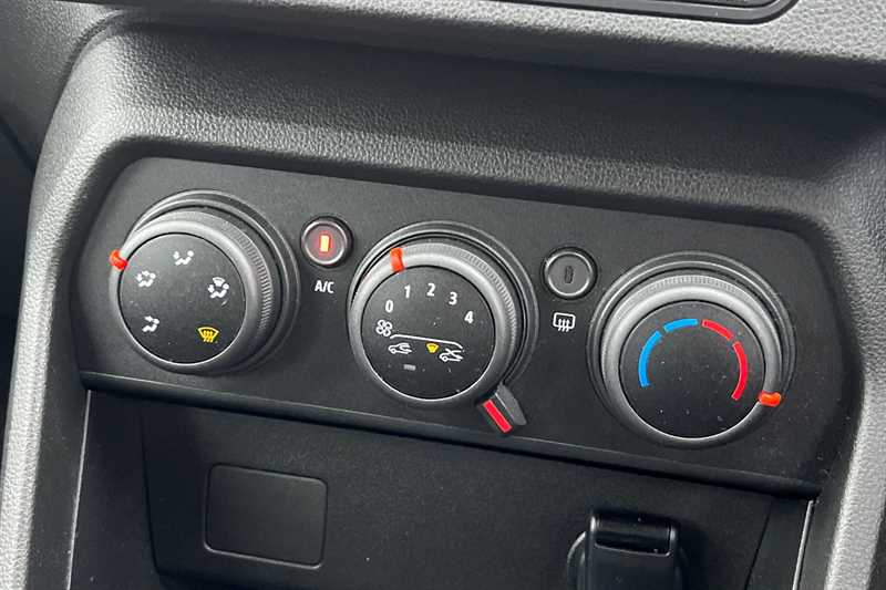 Used Dacia Sandero 2022 for sale - 76530420: Photo 15