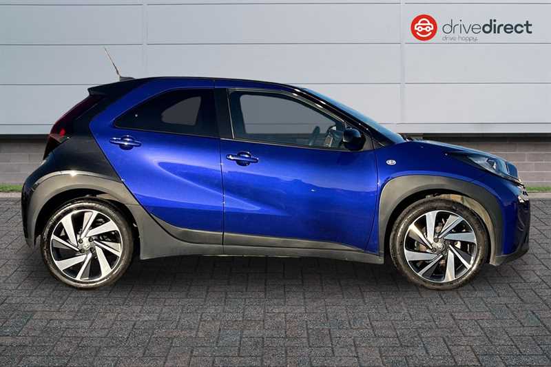 Used Toyota Aygo X 2024 for sale - 76852755: Photo 2