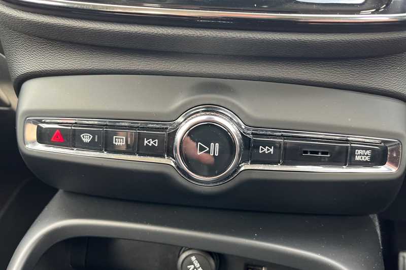 Used Volvo XC40 2018 for sale - 76488786: Photo 19