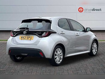 Used Toyota Yaris 2021 for sale - 77800333: Photo