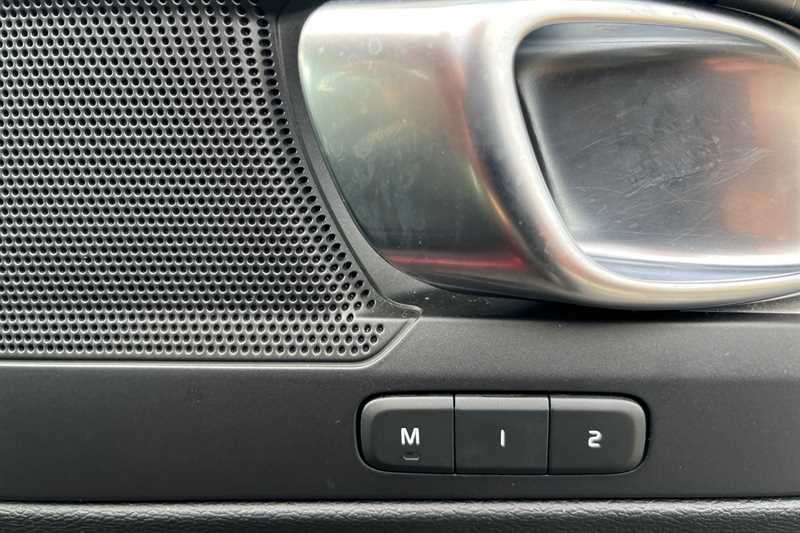 Used Volvo XC40 2018 for sale - 76524327: Photo 40