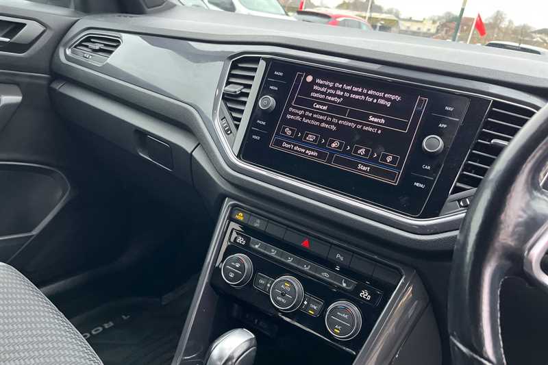 Used Volkswagen T-Roc for sale - 77863604: Photo 14