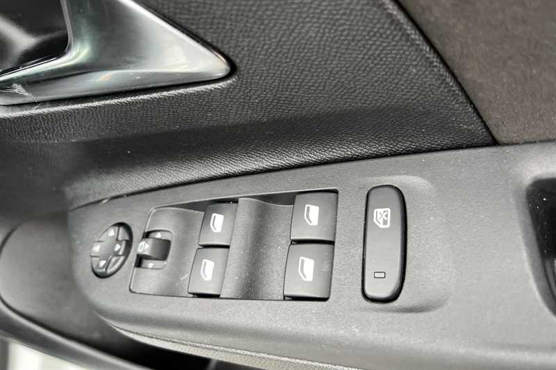 Used Vauxhall Corsa 2023 for sale - 76463362: Photo 16